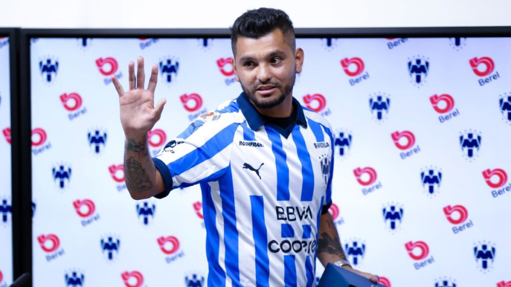 La curiosa respuesta de Tecatito Corona en su regreso a Rayados